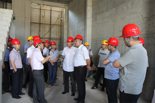 山西太行集團一行到南通二建九公司項目施工現(xiàn)場對標交流