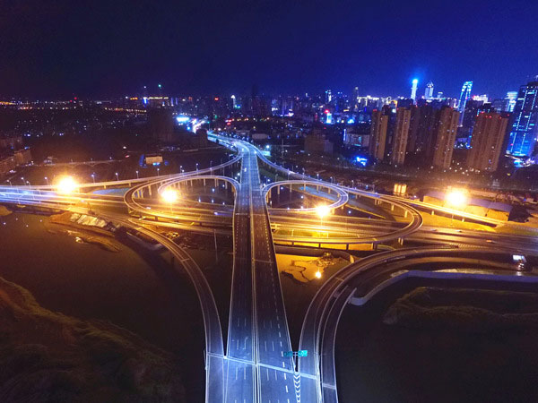 中國中鐵四局集團第五工程有限公司參建的昌九快速路一期工程全線建成通車