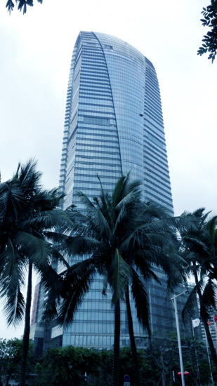 中建六局承建首座超高層建筑——海口海控國際廣場正式投入使用