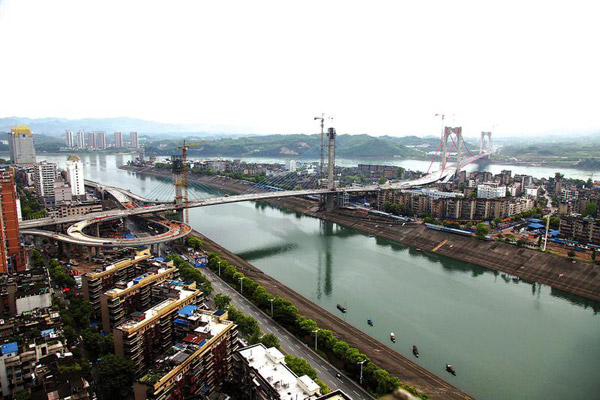 中鐵大橋局承建的宜昌至喜長(zhǎng)江大橋主體工程完工 
